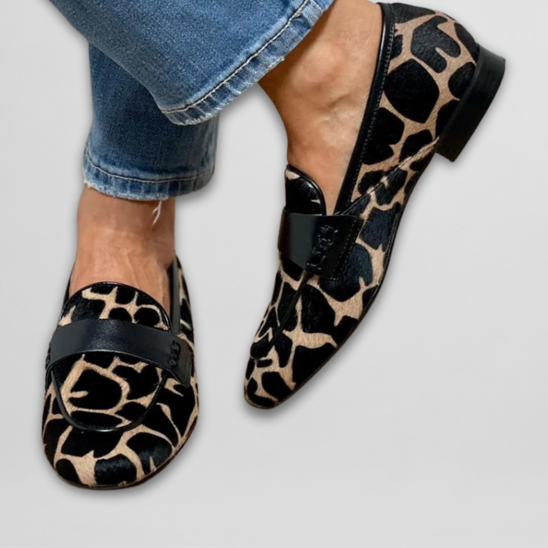 STATEMENT ANIMAL-PRINT LOAFERS