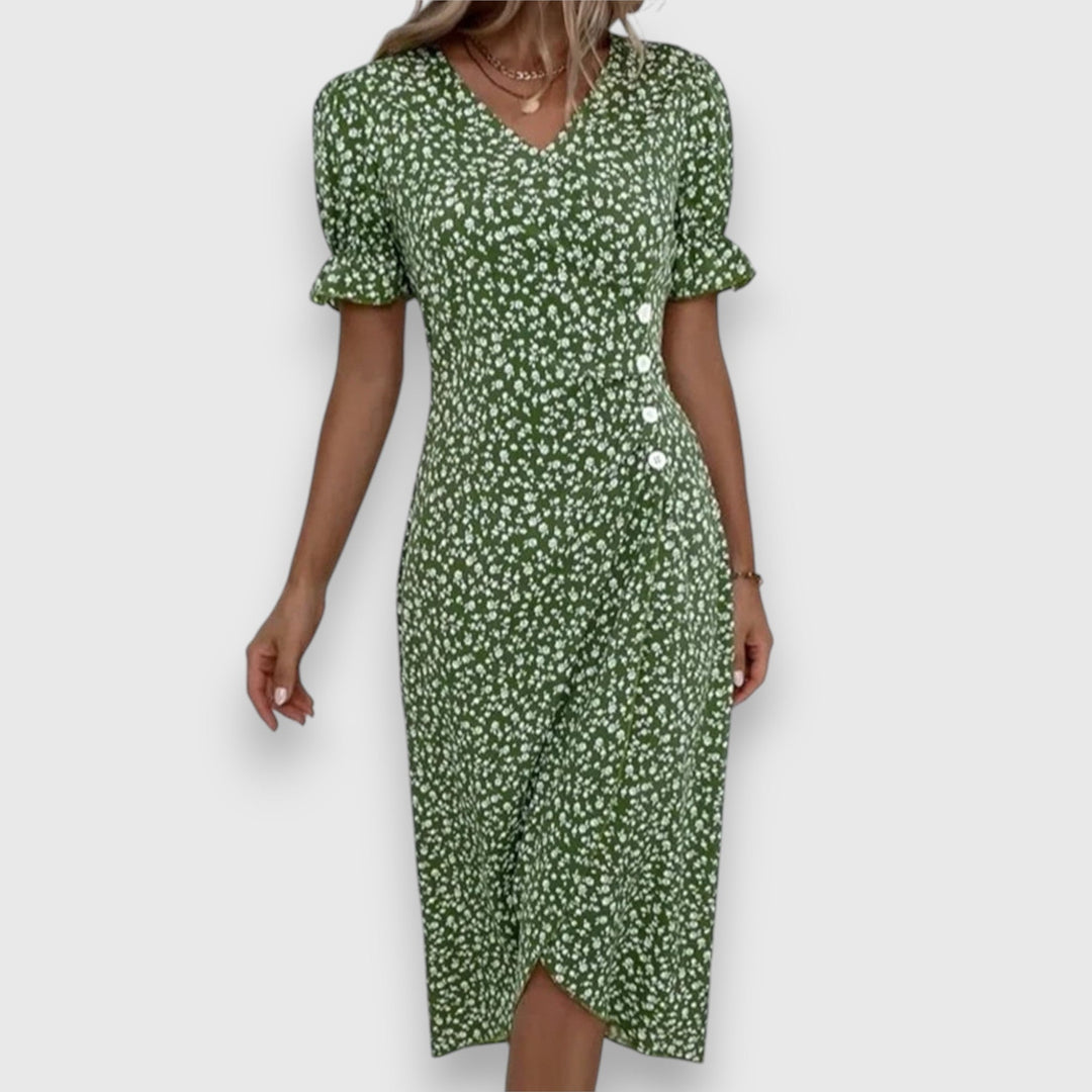 Hayden Tessina – Elegant Floral Dress