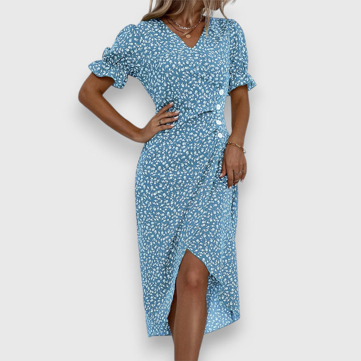 Hayden Tessina – Elegant Floral Dress