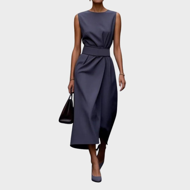 Hayden Ryve | Elegant Round Neck Dress