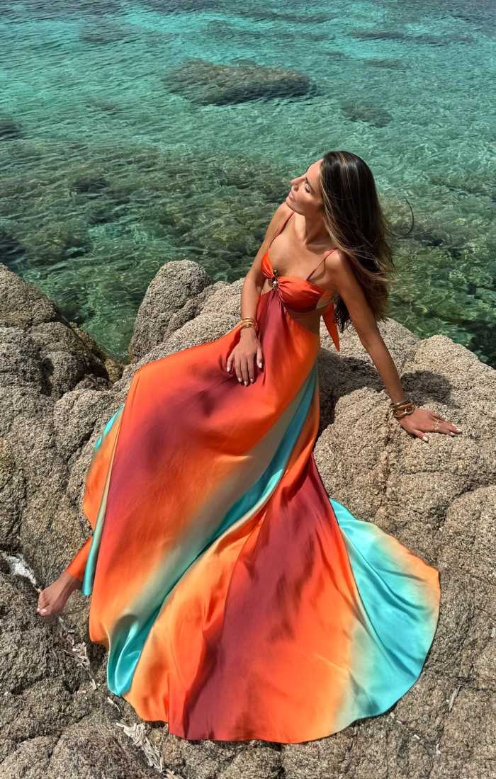 Saylor - Gradient Backless Sleeveless Sling Maxi Dress