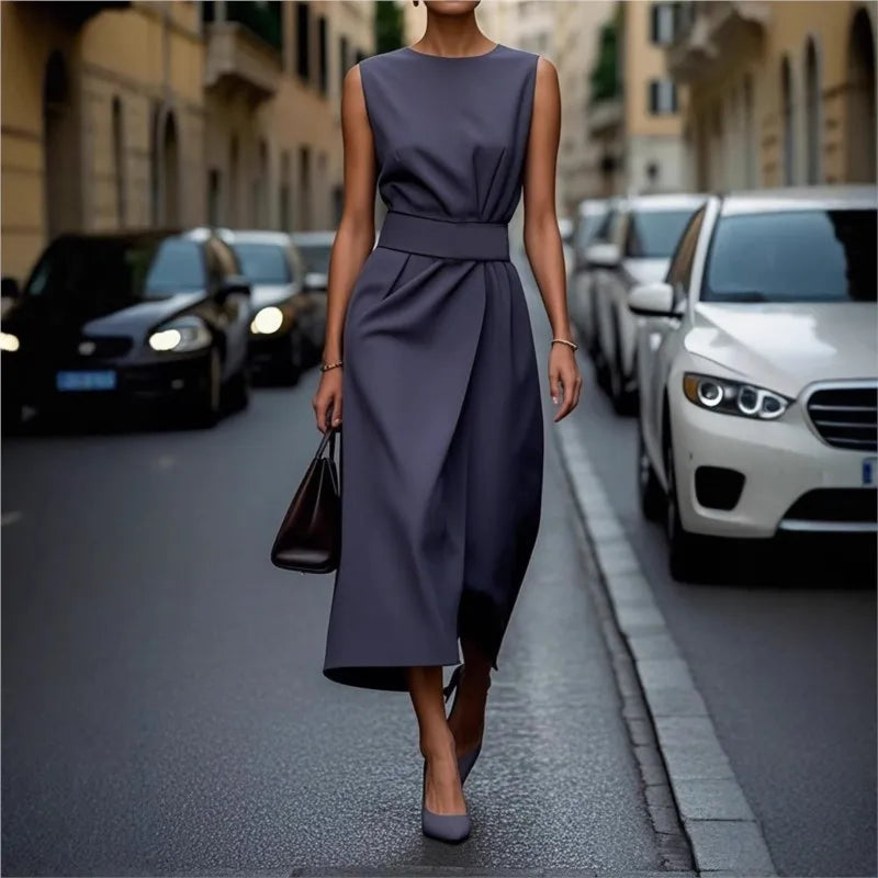 Hayden Ryve | Elegant Round Neck Dress