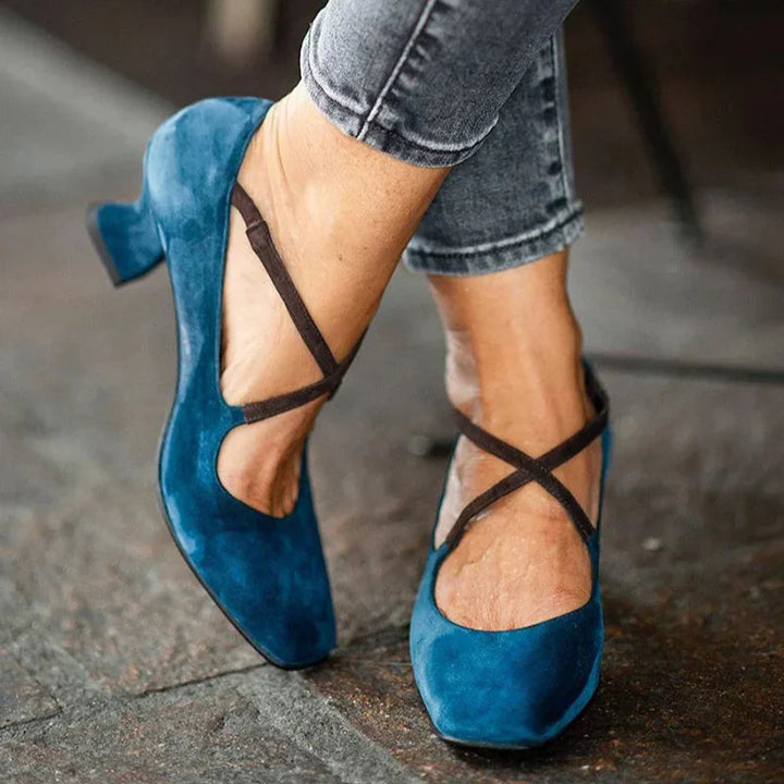 ELEGANT STRAP MID-HEELS