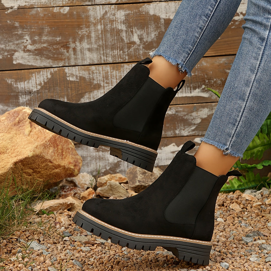 Rhea Chelsea Boots – Comfort That Never Quits